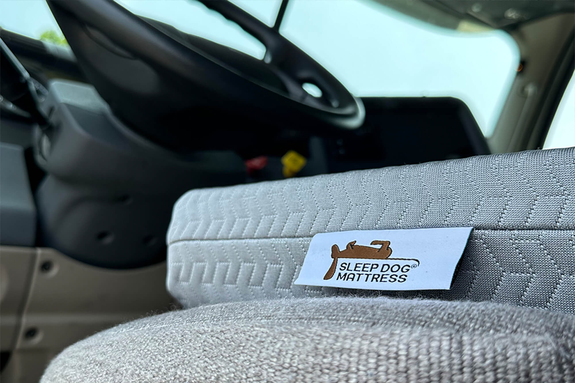 http://www.sleepdogmattress.com/cdn/shop/files/truck-seat-2.jpg?v=1686849500